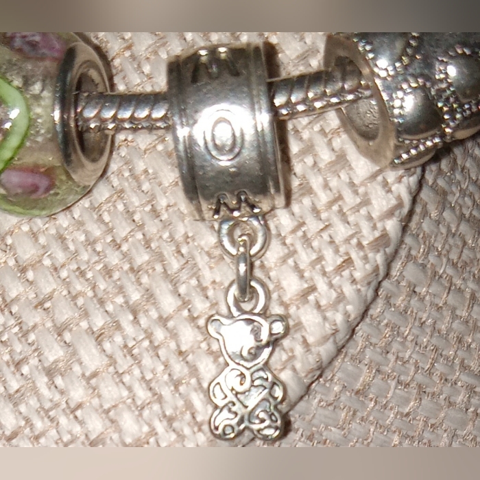 Mom Charm Bracelet Silver Toned With Beaded Glass. 8 1/2" Long